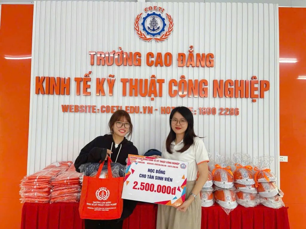 hoc bổng 2026